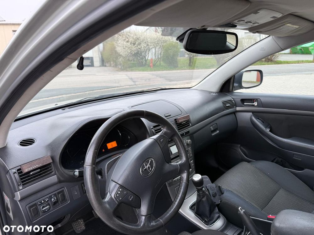 Toyota Avensis 2.0 D-4D Sol Premium - 13
