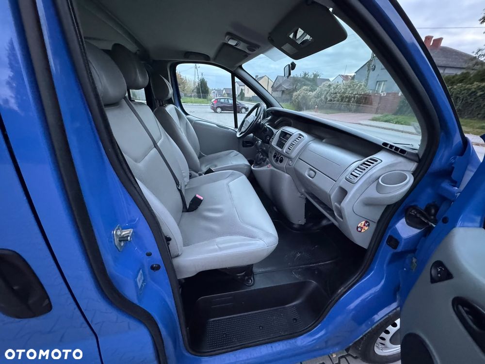 Renault Trafic L1H1 Passenger Lux - 11
