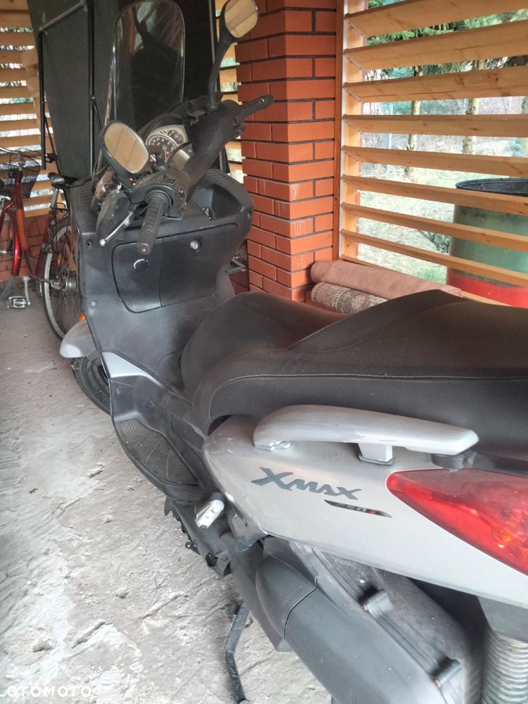Yamaha X-max - 4