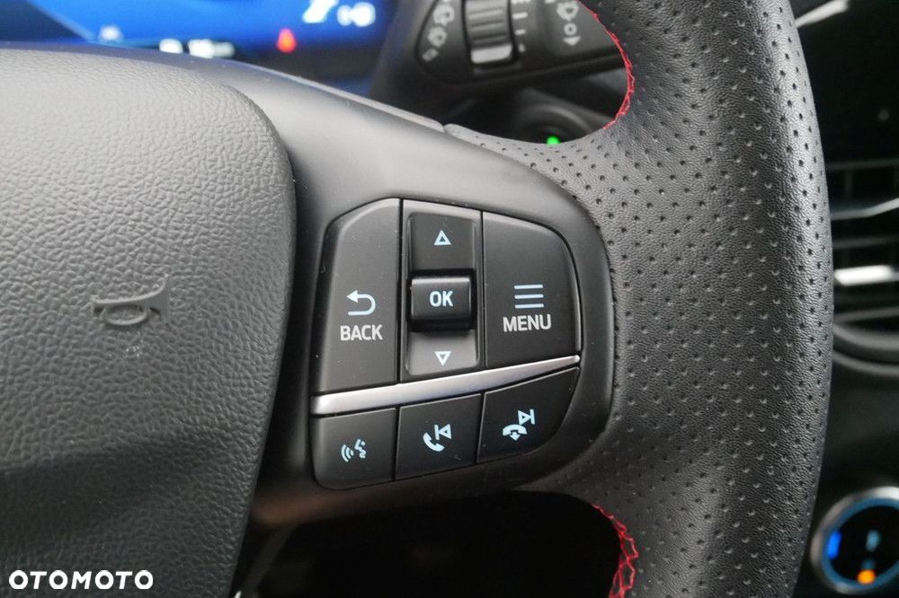 Ford Kuga - 31