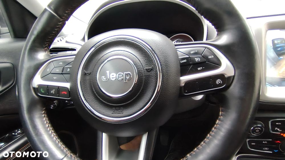 Jeep Compass 1.4 MultiAir Longitude - 25