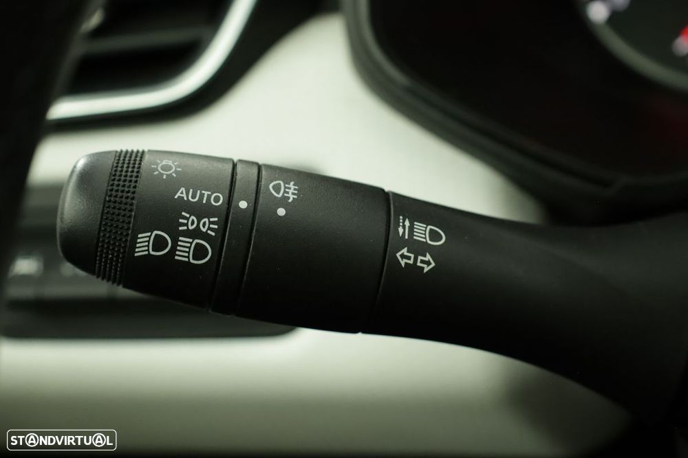 Renault Clio 1.0 TCe Evolution - 17