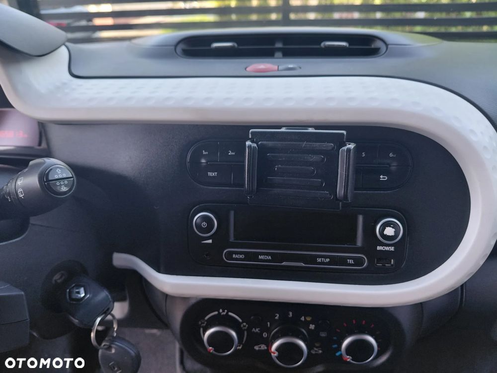 Renault Twingo SCe 70 Intens EU6 - 17