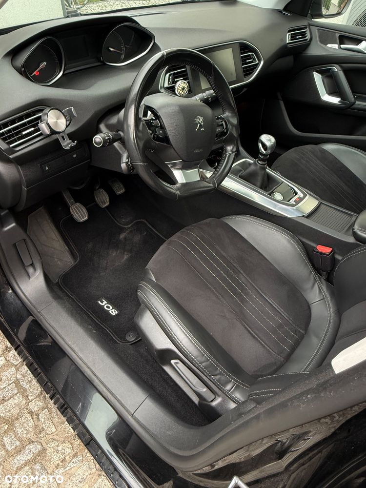 Peugeot 308 1.6 THP Allure - 14
