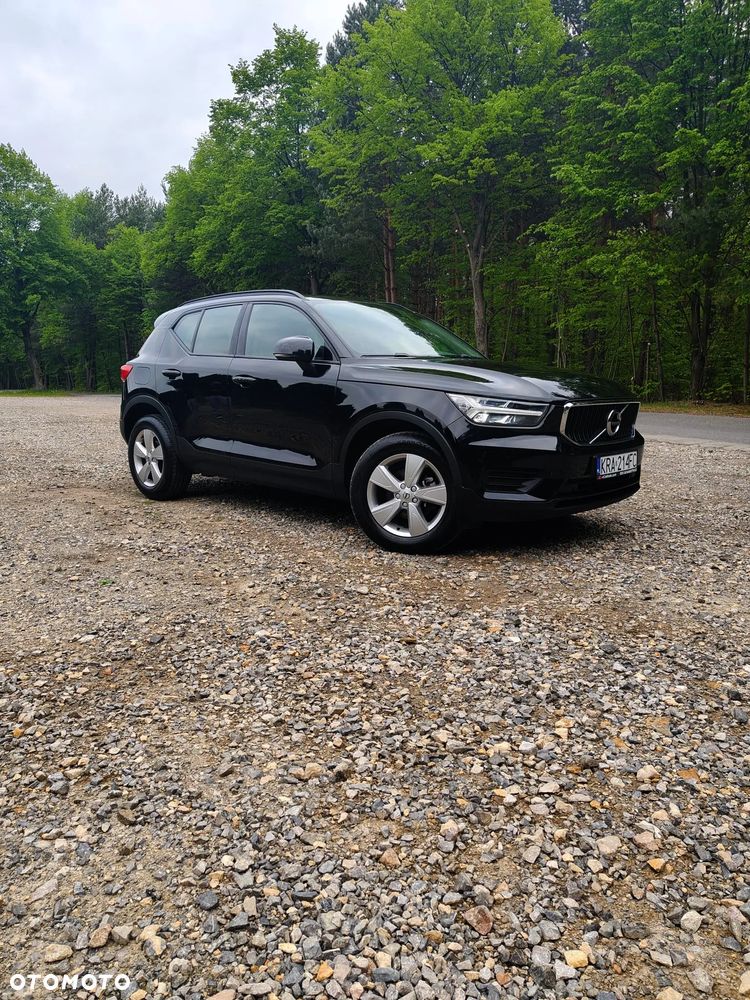 Volvo XC 40 T2 Momentum - 1
