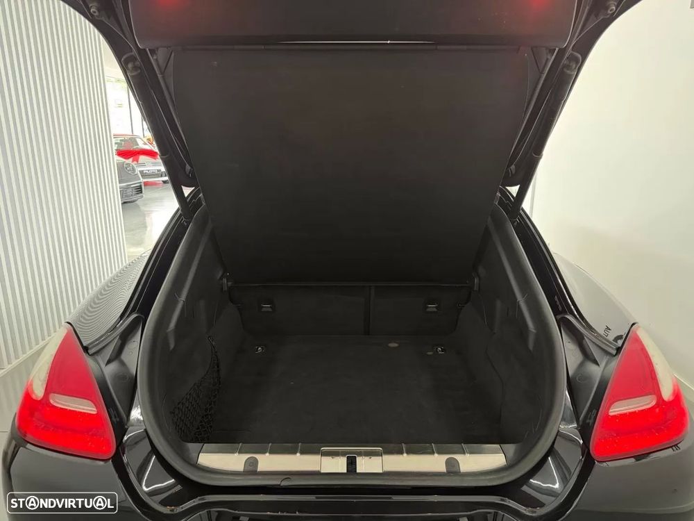 Porsche Panamera S Hybrid - 8