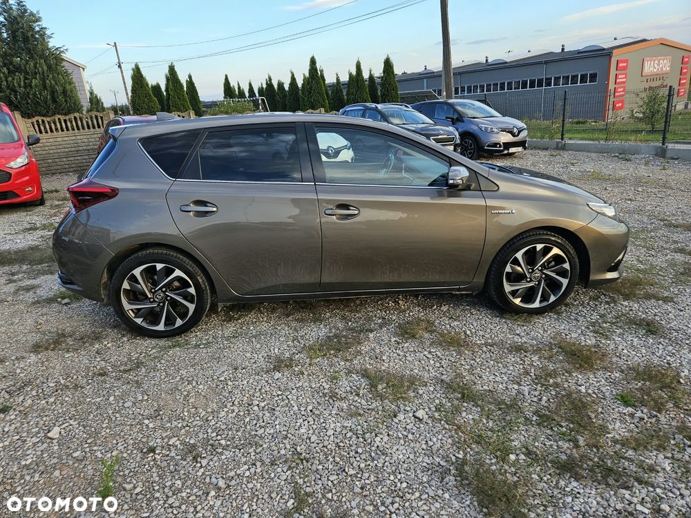 Toyota Auris - 4