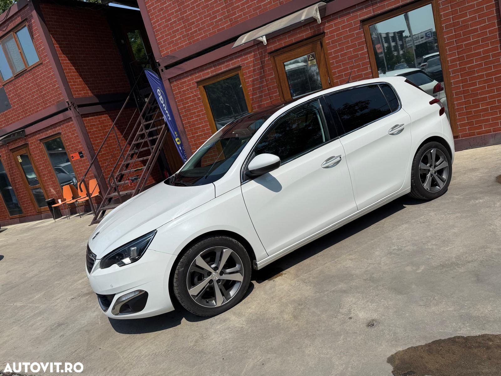 Peugeot 308 - 33