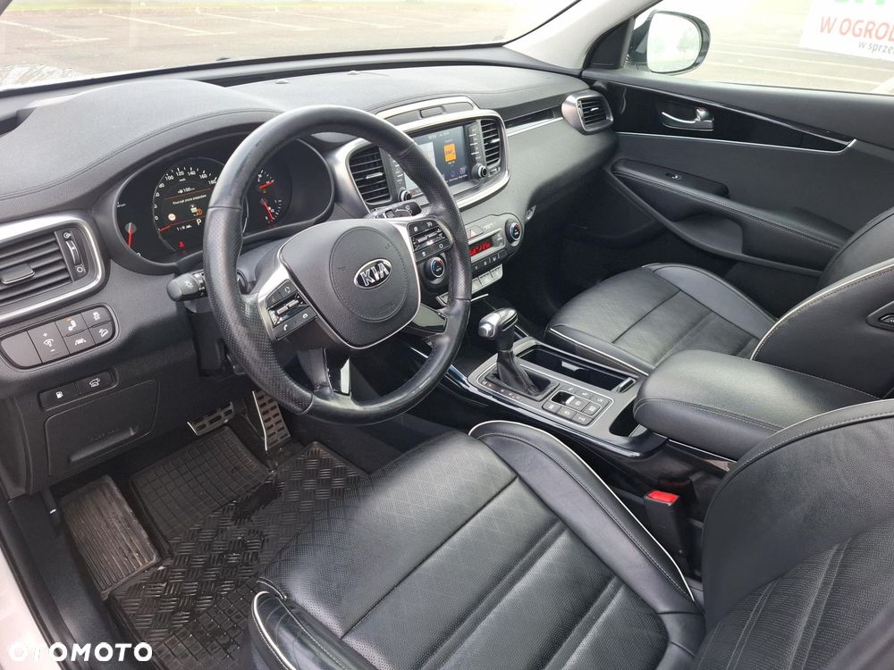 Kia Sorento - 9