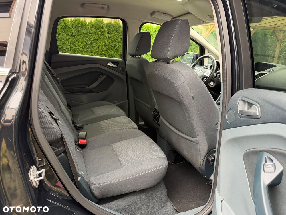 Ford C-MAX - 12
