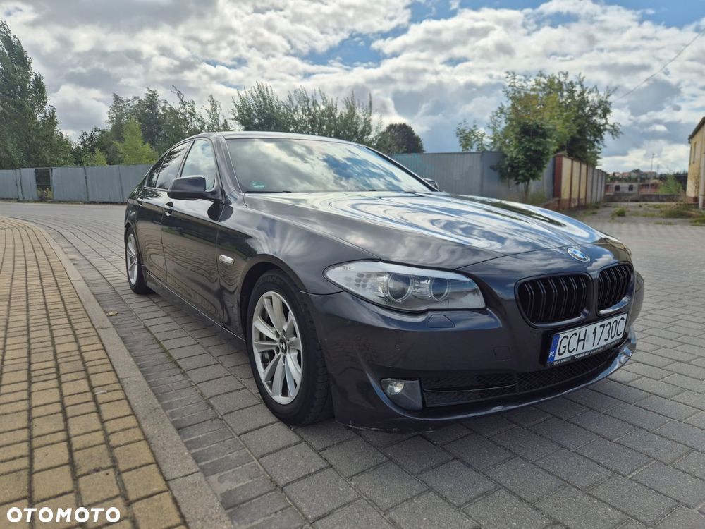 BMW Seria 5 525d - 3