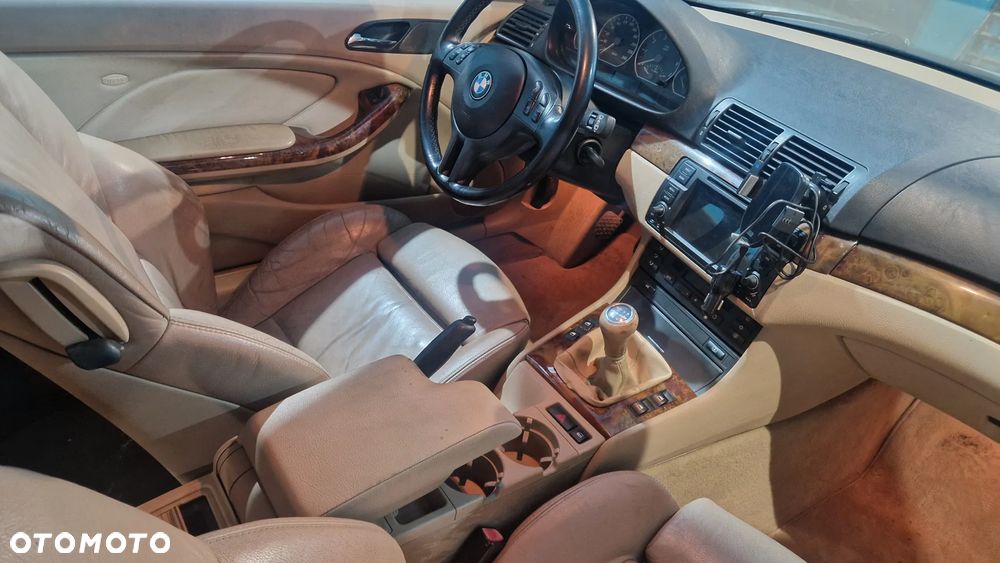 BMW Seria 3 323Ci - 10