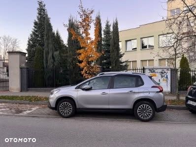 Peugeot 2008 ver-1-2-pure-tech-gpf-active-s-s - 9