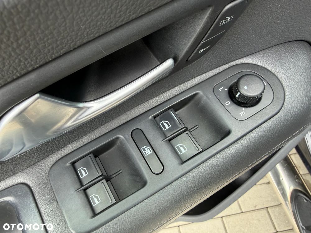 Volkswagen Amarok 2.0 BiTDI Trendline - 19