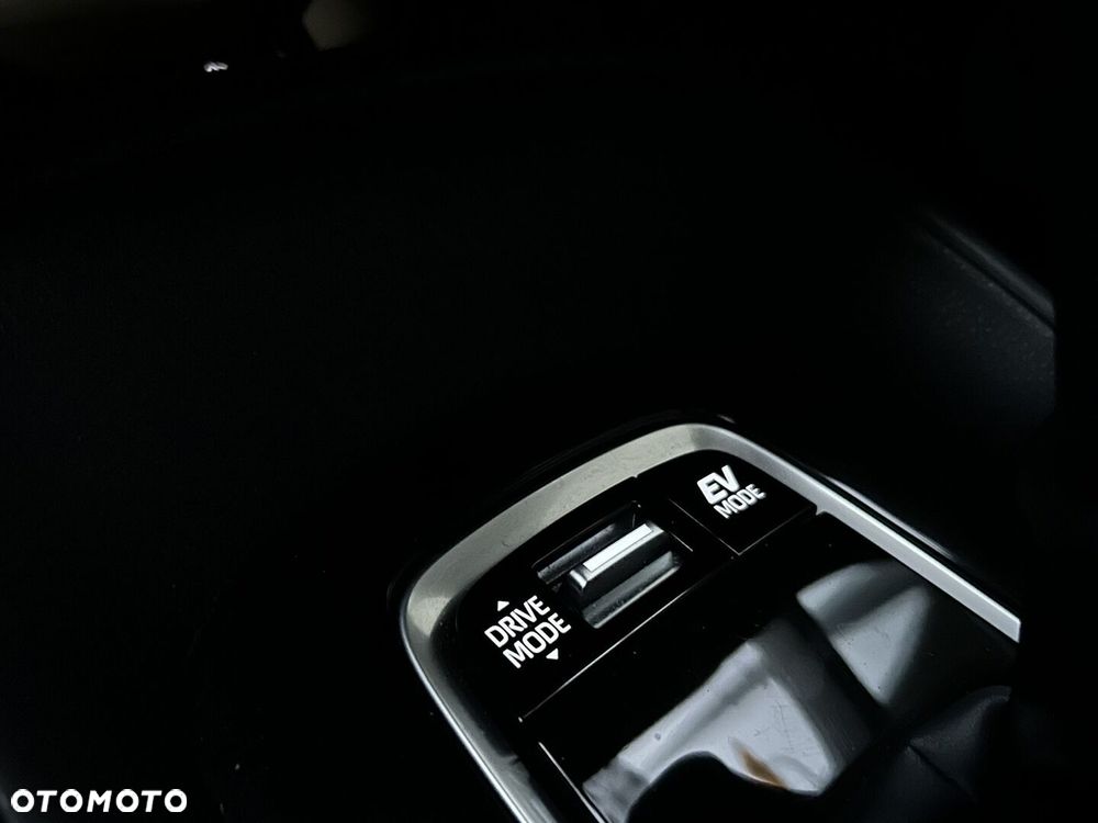 Toyota Corolla 1.8 Hybrid Style - 31