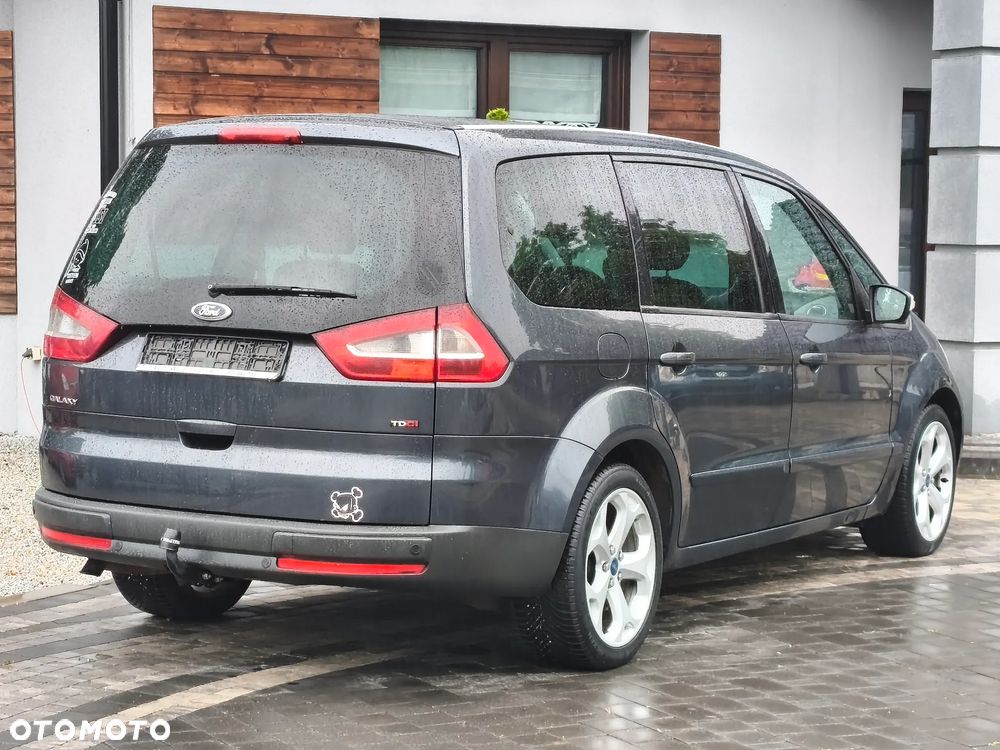 Ford Galaxy 2.0 TDCi Titanium - 17