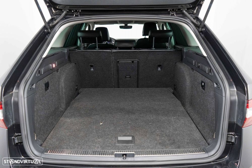 Skoda Superb Break 2.0 TDI Style DSG - 15