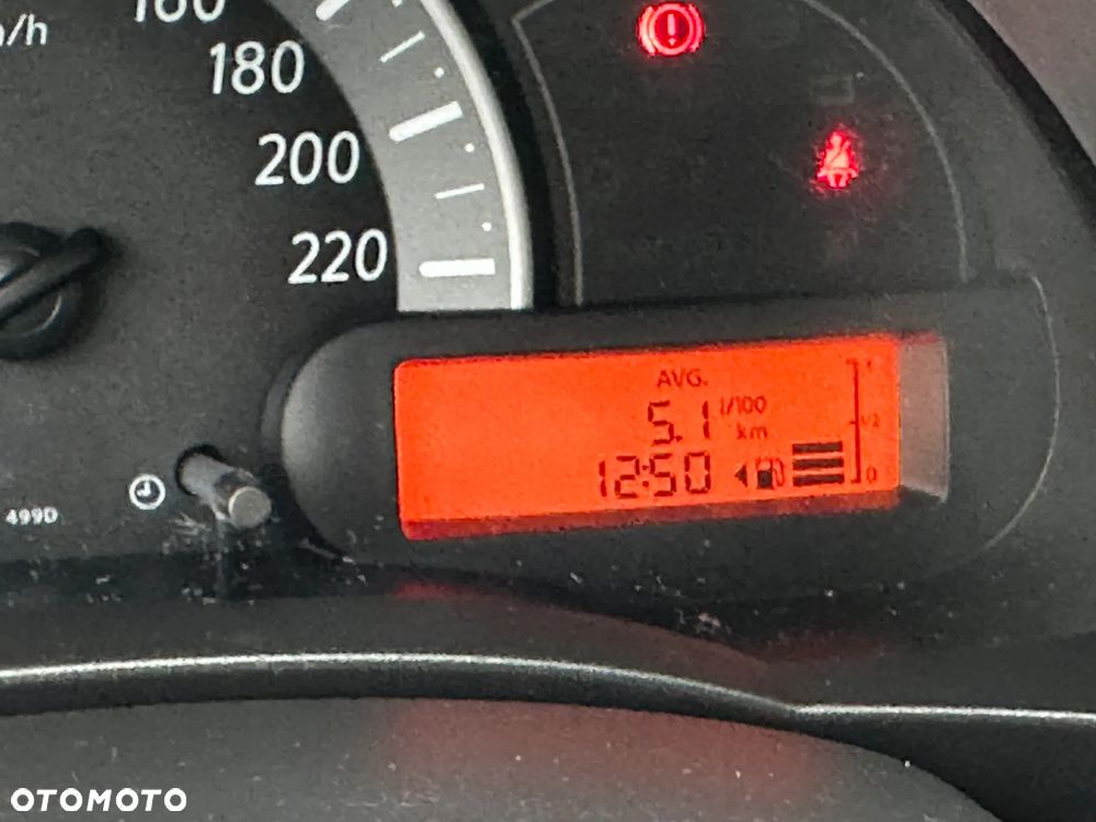 Nissan Micra 1.2 30 Jahre Edition - 18