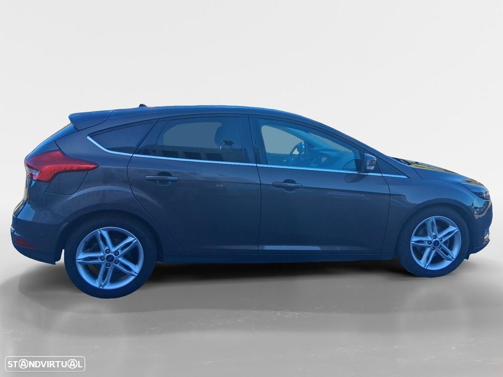 Ford Focus 1.0 EcoBoost Titanium - 6
