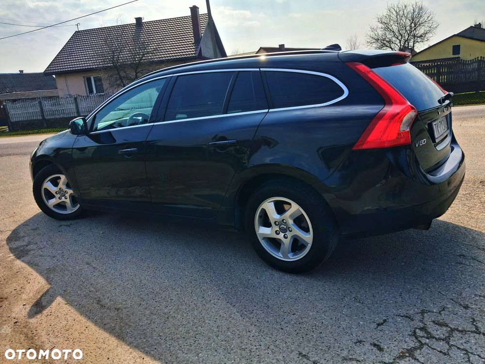 Volvo V60 D2 Momentum - 6