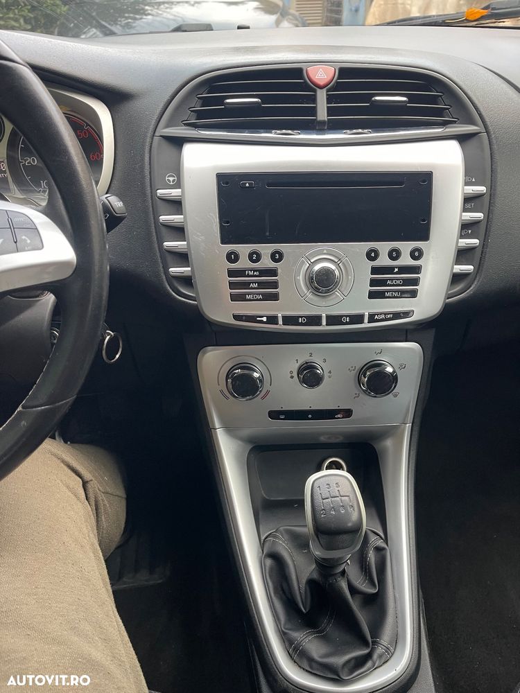 Lancia Delta 1.6 MultiJet 16v Silver - 8