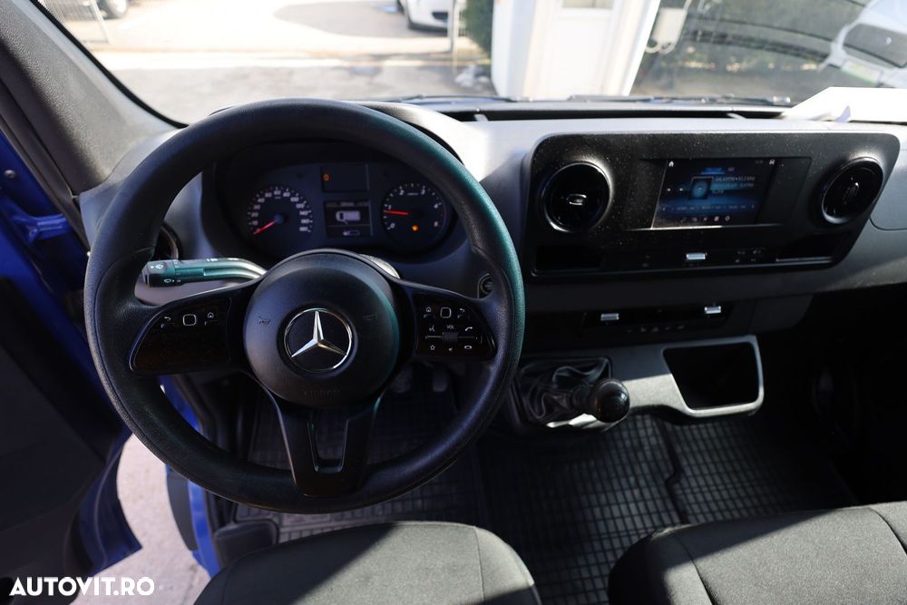 Mercedes-Benz Sprinter L2H2 - 19