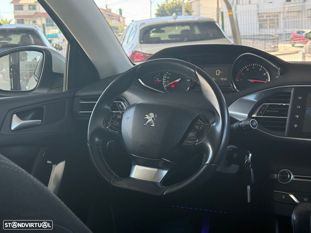 Peugeot 308 - 35