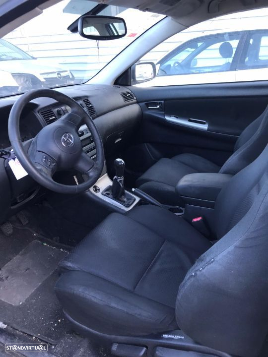 Toyota Corolla E12 1.4 D-4D 3P 2005 - Para Peças - 7