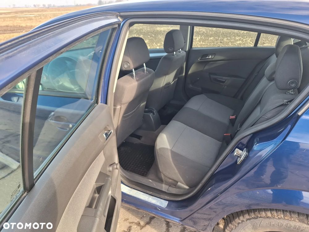 Opel Astra 1.4 - 15
