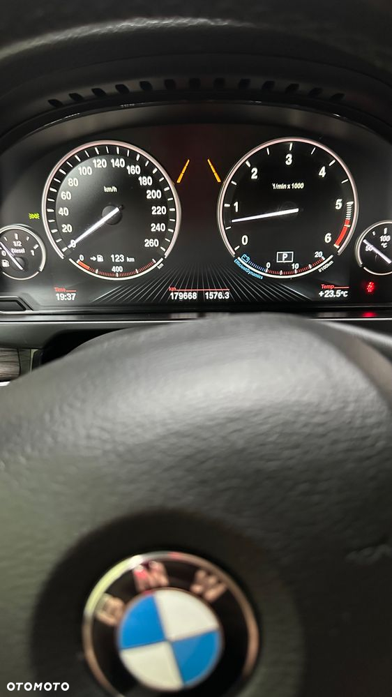 BMW X5 xDrive40d - 4