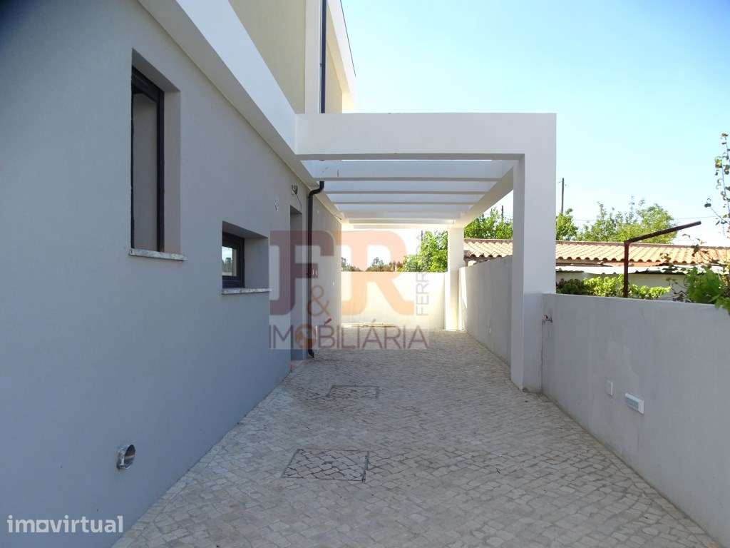 Geminada Duplex T3 com Pérgula (espaço para Piscina) Pinhal General... - Grande imagem: 4/35