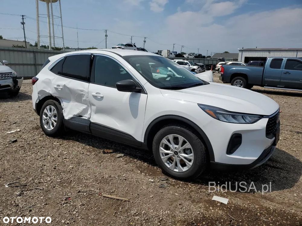Ford Kuga - 11