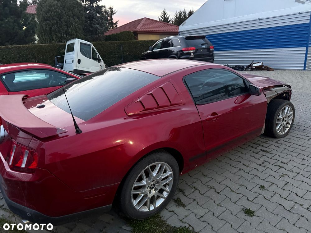 Ford Mustang 3.7 V6 - 8