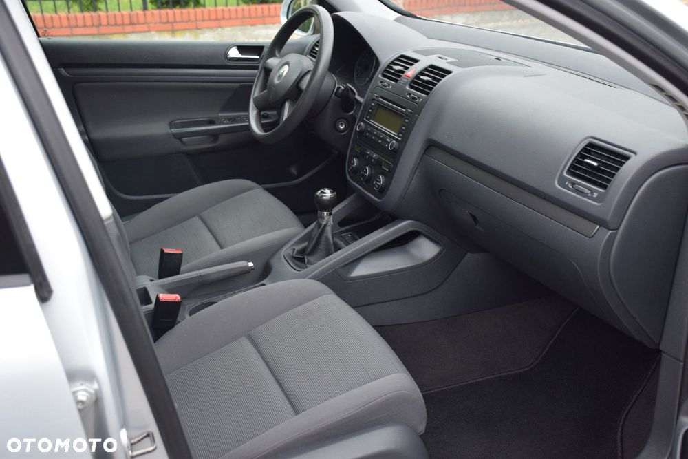 Volkswagen Golf 1.6 Goal - 9