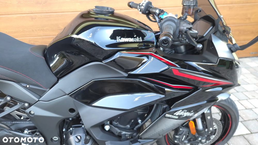 Kawasaki Ninja 1000 SX - 21