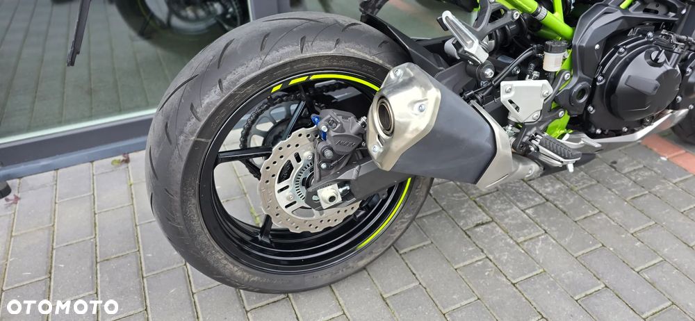 Kawasaki Z 900 - 15