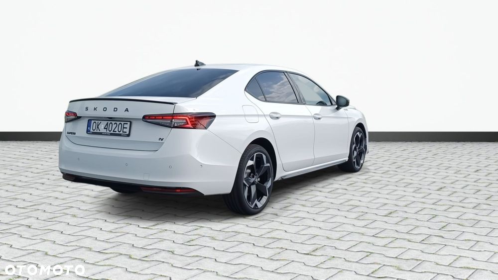 Skoda Superb 1.5 TSI Plug-in Hybrid Sportline DSG - 6