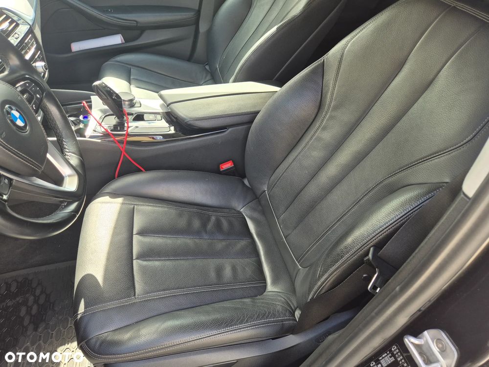BMW Seria 5 520d - 13