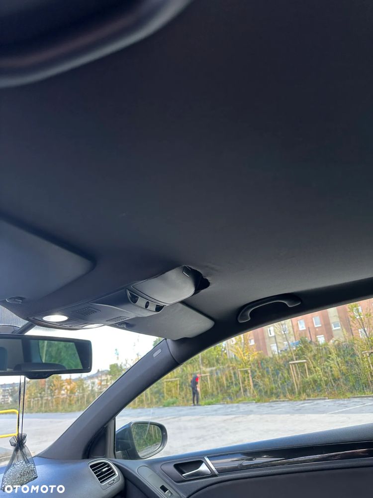 Volkswagen Golf - 16