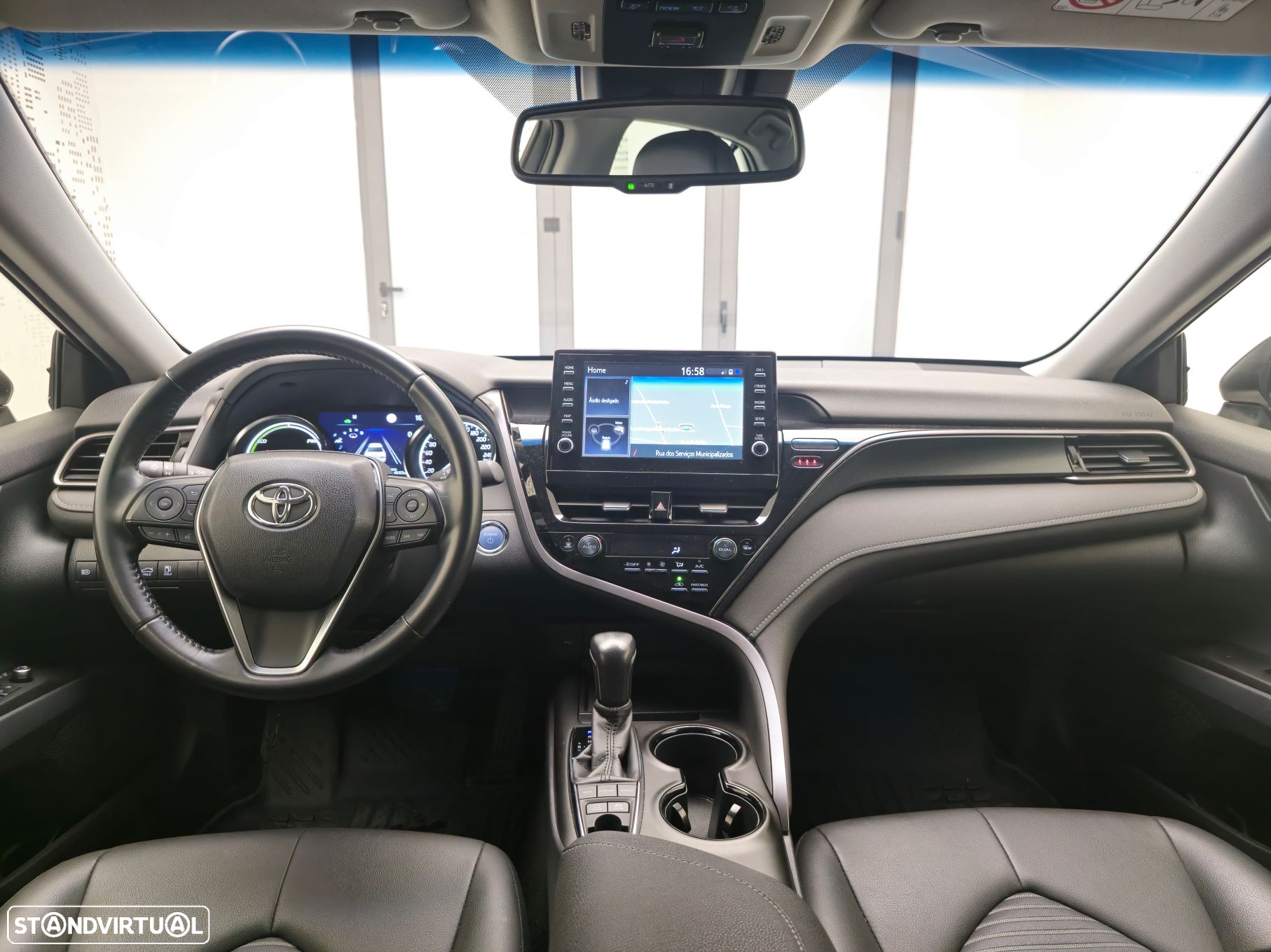Toyota Camry - 8
