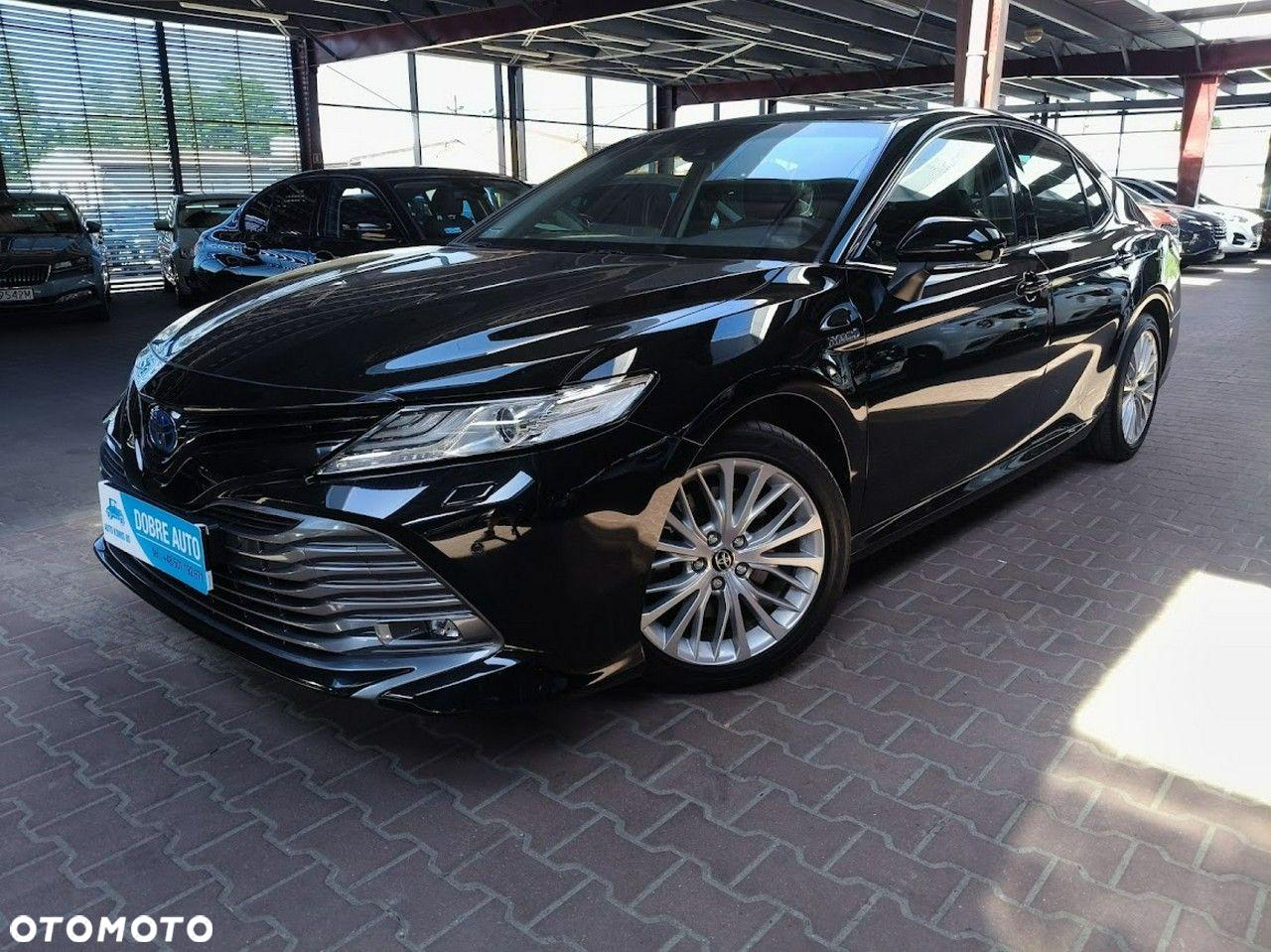 Toyota Camry - 3
