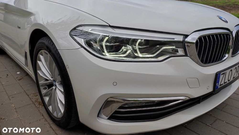 BMW Seria 5 520d xDrive Luxury Line - 17