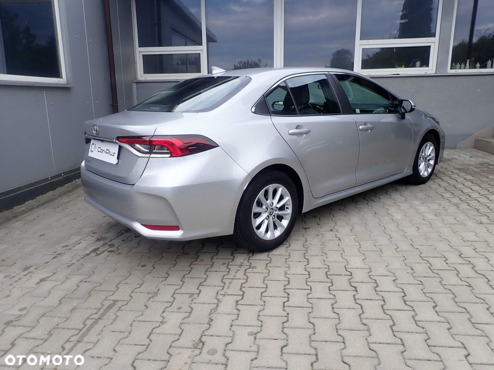 Toyota Corolla - 4
