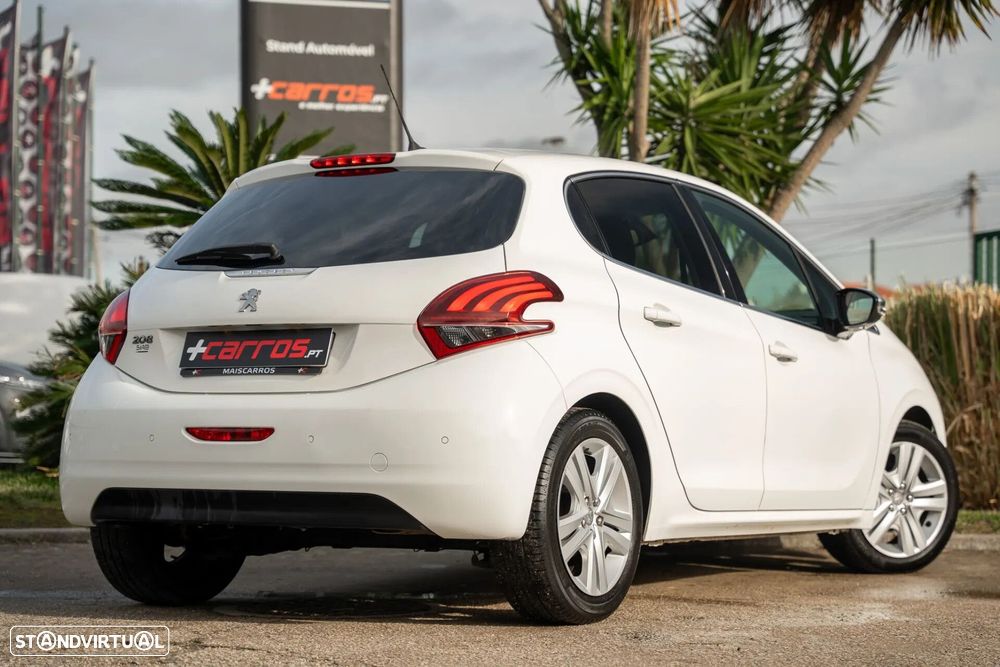 Peugeot 208 1.2 PureTech Allure - 4