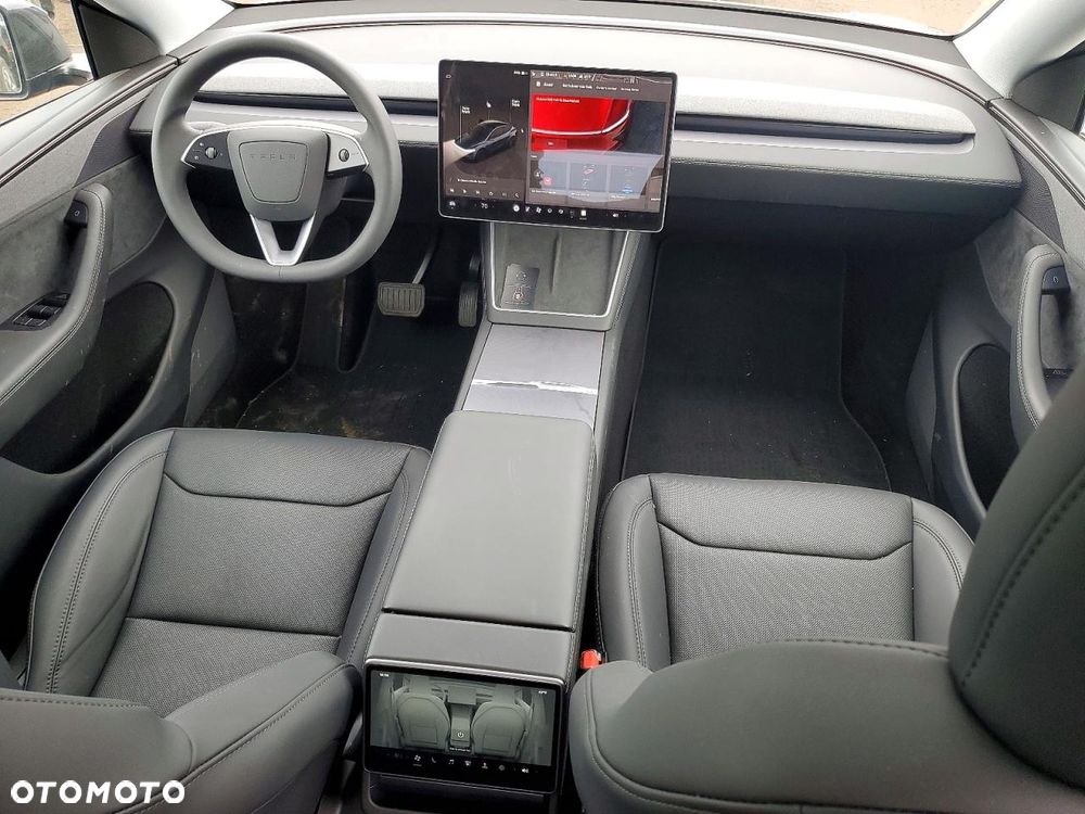 Tesla Model Y Premium Long Range Dual Motor AWD - 9