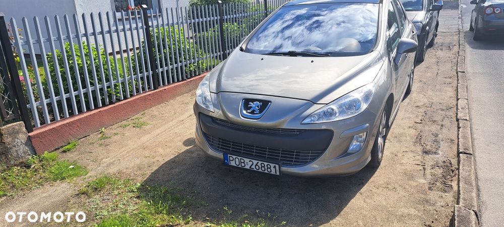 Peugeot 308 - 1
