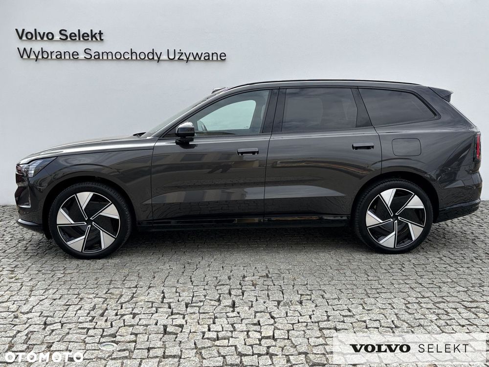 Volvo EX90 - 4