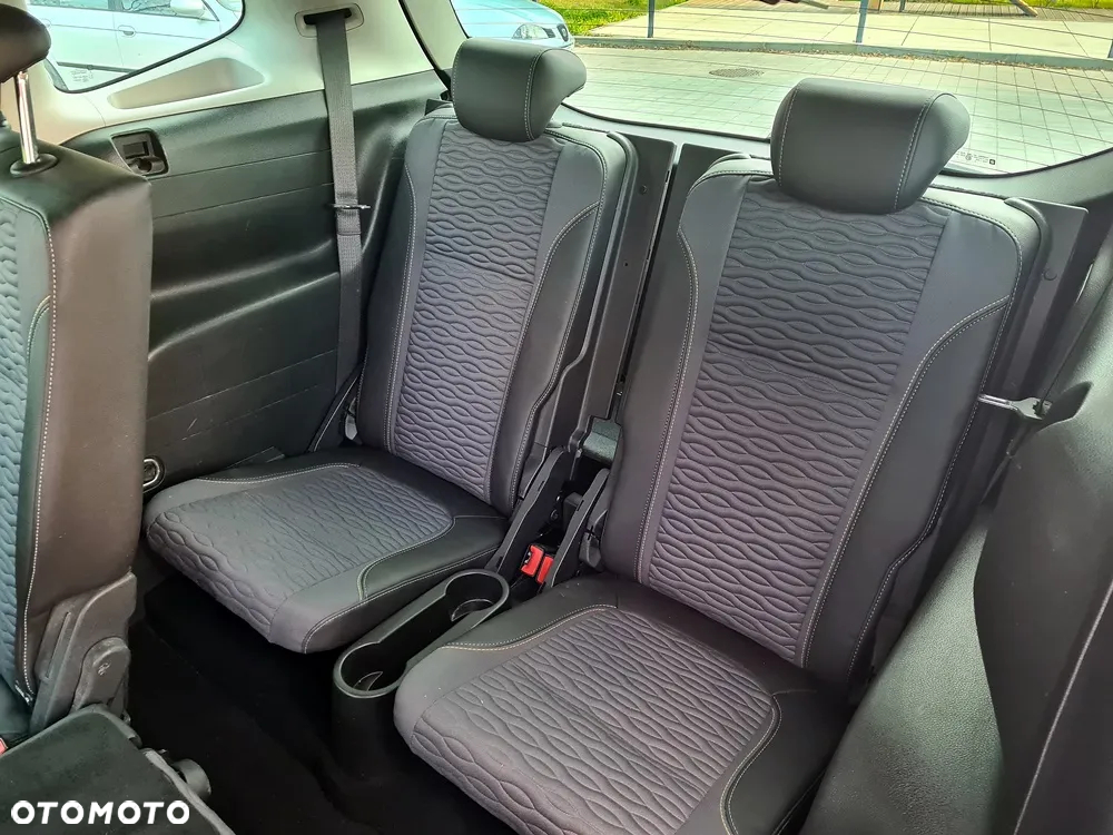 Opel Zafira - 11