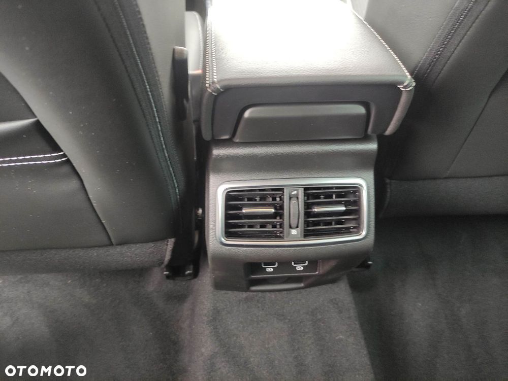 Renault Megane 1.3 TCe Techno - 10