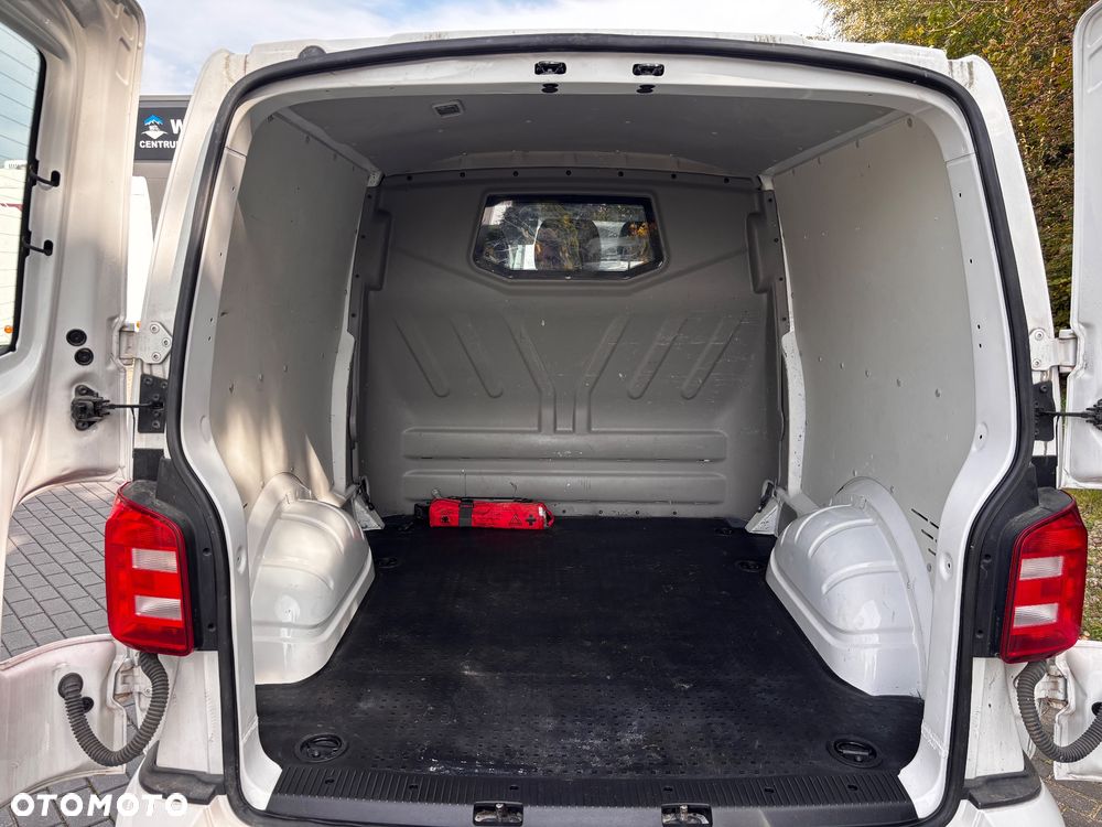 Volkswagen Transporter - 14